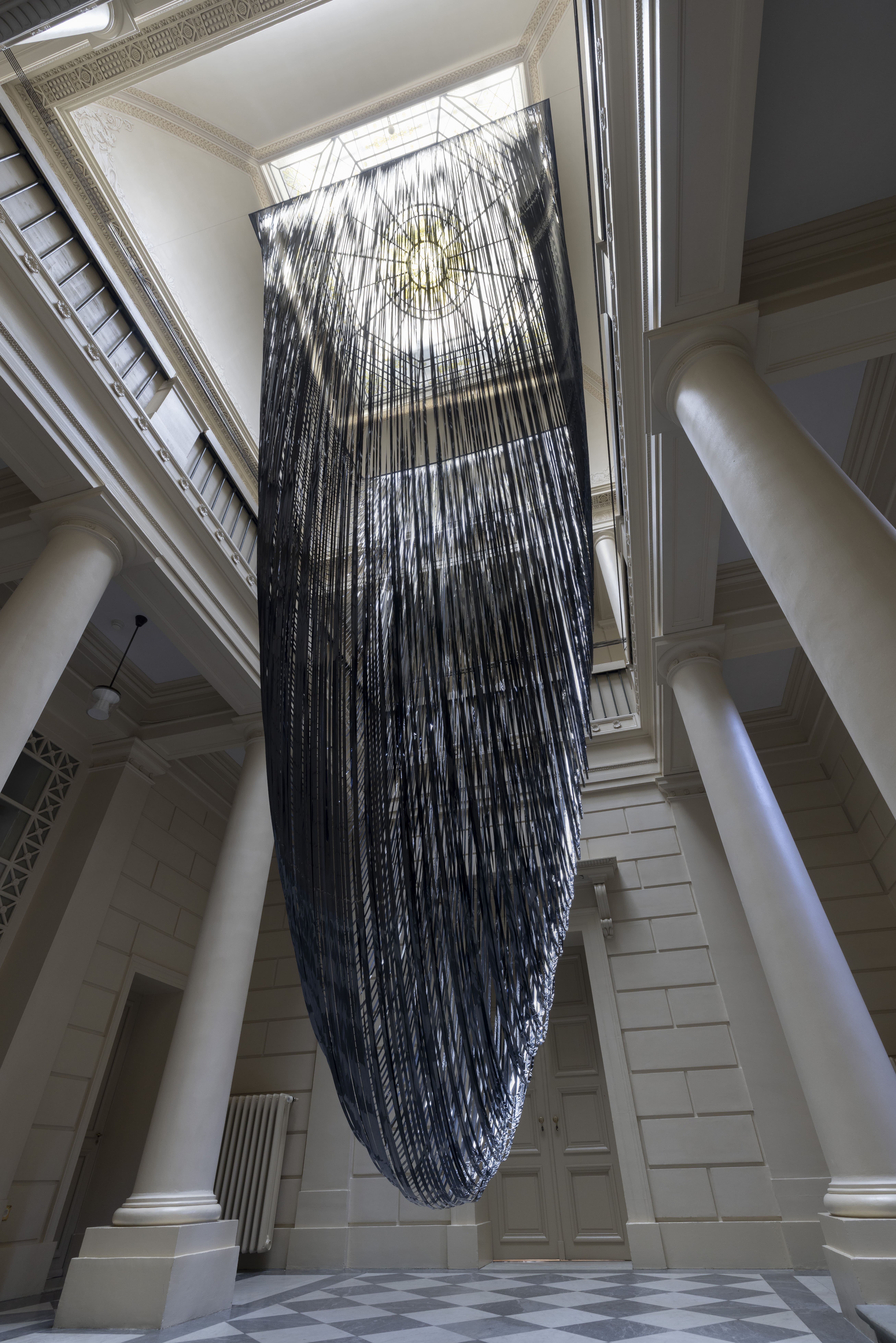 Vanessa Enríquez - Fluctuations, spatial drawing with VHS magnetic tape